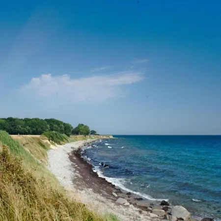 Coastal With Balcony Daire *